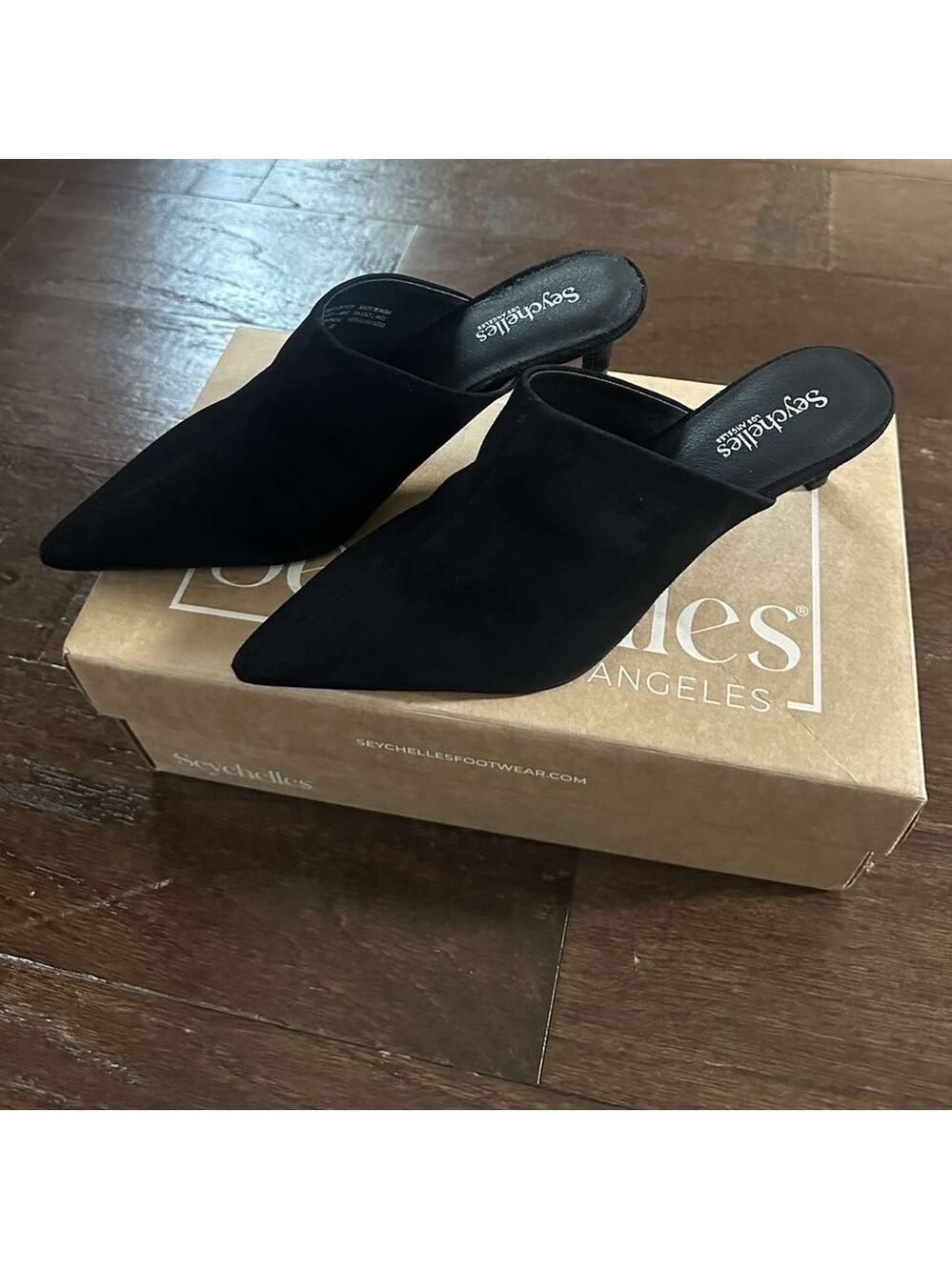 SEYCHELLES-Obsession Mule-black suede-7.5-brand new - Picture 4 of 11
